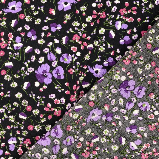 Viskose Krepp Blumen Lila – Leichter Stoff für Blusen & Kleider