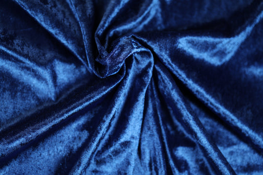 Luxuriöser Pannesamt in kräftigem Blauton