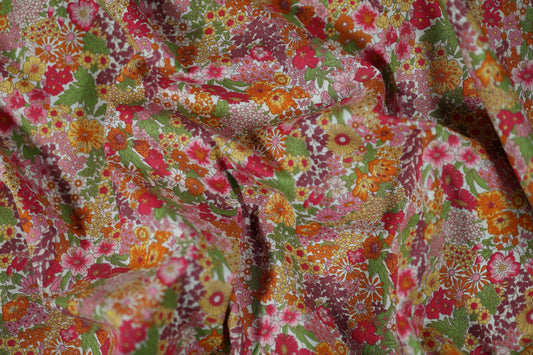 Bunter Baumwollstoff â ideal fĂŒr kreative Projekte und stilvolle Outfits