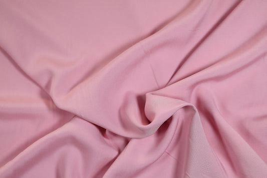 Leichter Viskosestoff in Altrosa – ideal für luftige Sommermode oder kreative DIY-Projekte