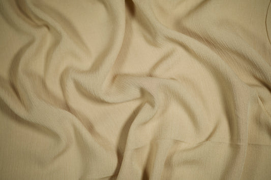 Krepp Viskose Stoff â Sand â stilvoll & luftig fĂŒr dein NĂ€hprojekt.
