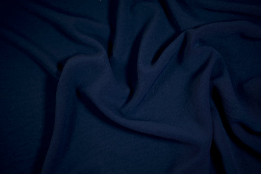 Crepe Stoff Dunkelblau – weich und pflegeleicht