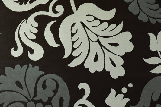Schwarz-grauer Vorhangstoff mit großem Ornamentmuster