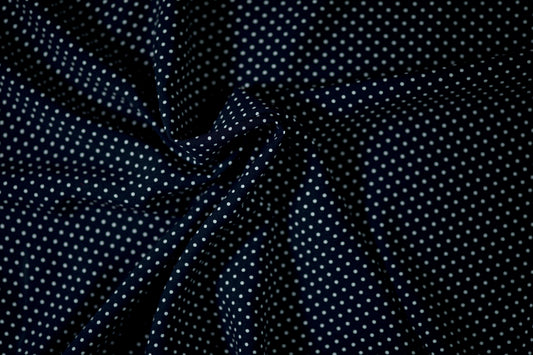 Fließender Stoff mit Punkte in Schwarz (fein gestreut) – perfekt für Blusen oder Röcke