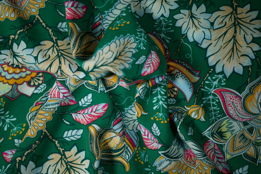 Weicher Viskosestoff – perfekt für Sommerkleidung