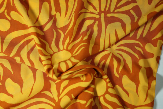 Bunter Viskose: Sommerprint in Sonnengelb â perfekt fĂŒr Blusen, Röcke und Accessoires