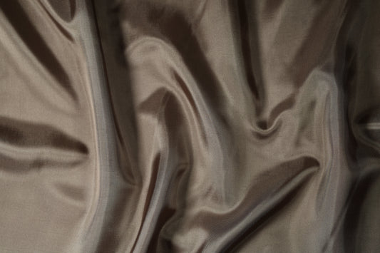 Glatter Futterstoff Taft – Farbe: Taupe