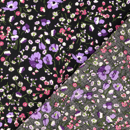 Viskose Krepp Blumen Lila – Leichter Stoff für Blusen & Kleider