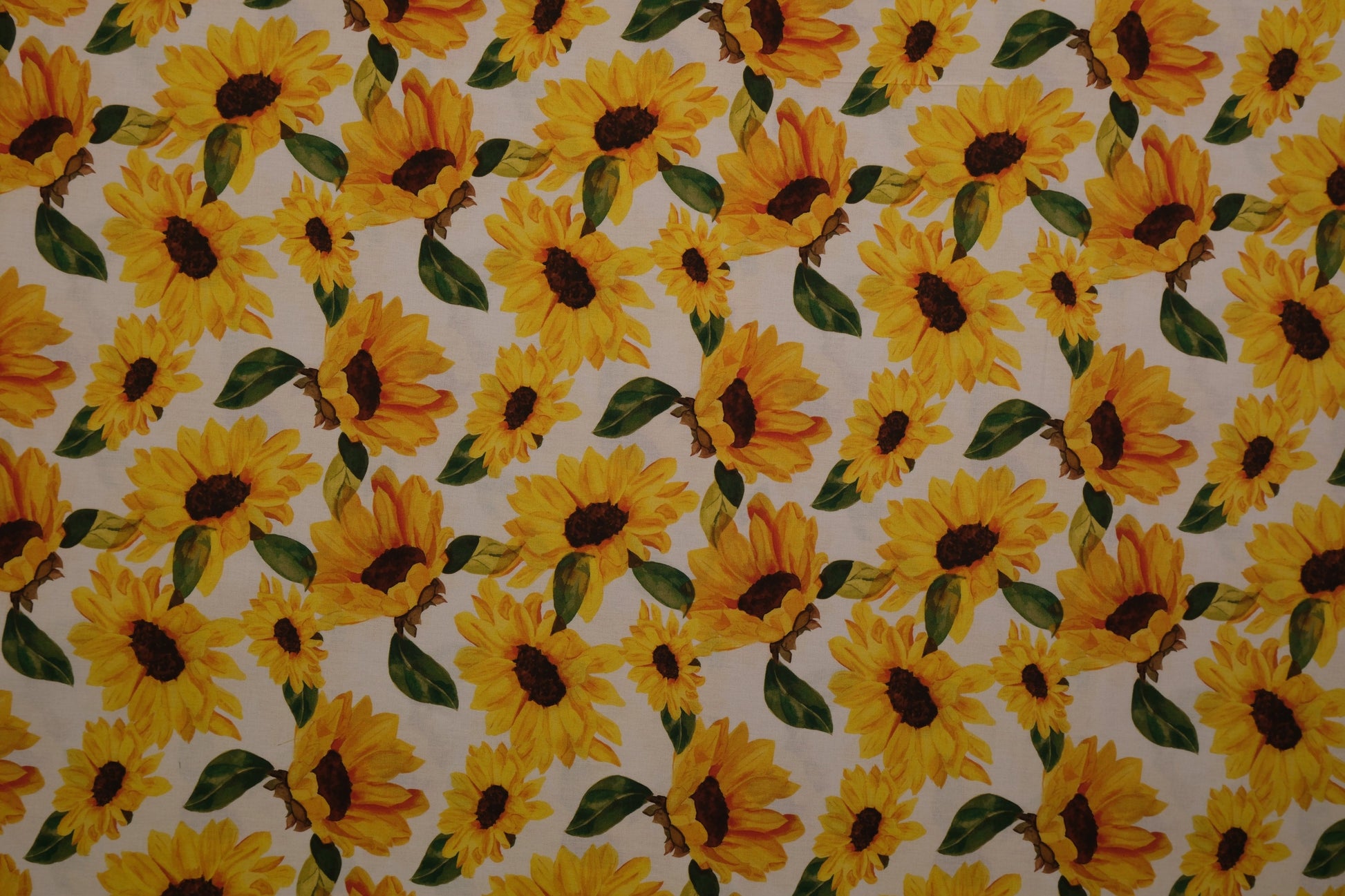 Baumwollstoff Sonnenblumen Gelb – sommerlicher Blumenstoff aus 100 % Baumwolle