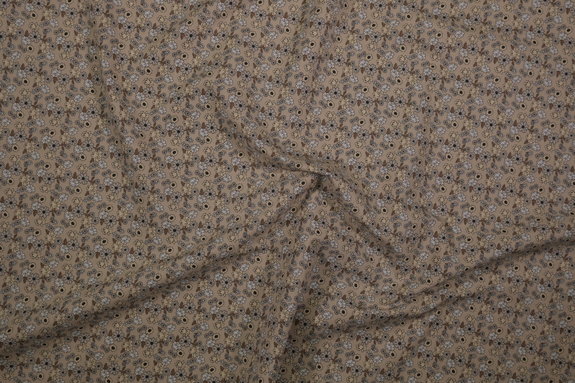 Baumwolle Blumen Beige - Nahaufnahme der Materialqualität 140cm