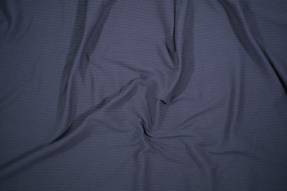 Rip Jersey in Dunkelblau mit feiner Rippstruktur