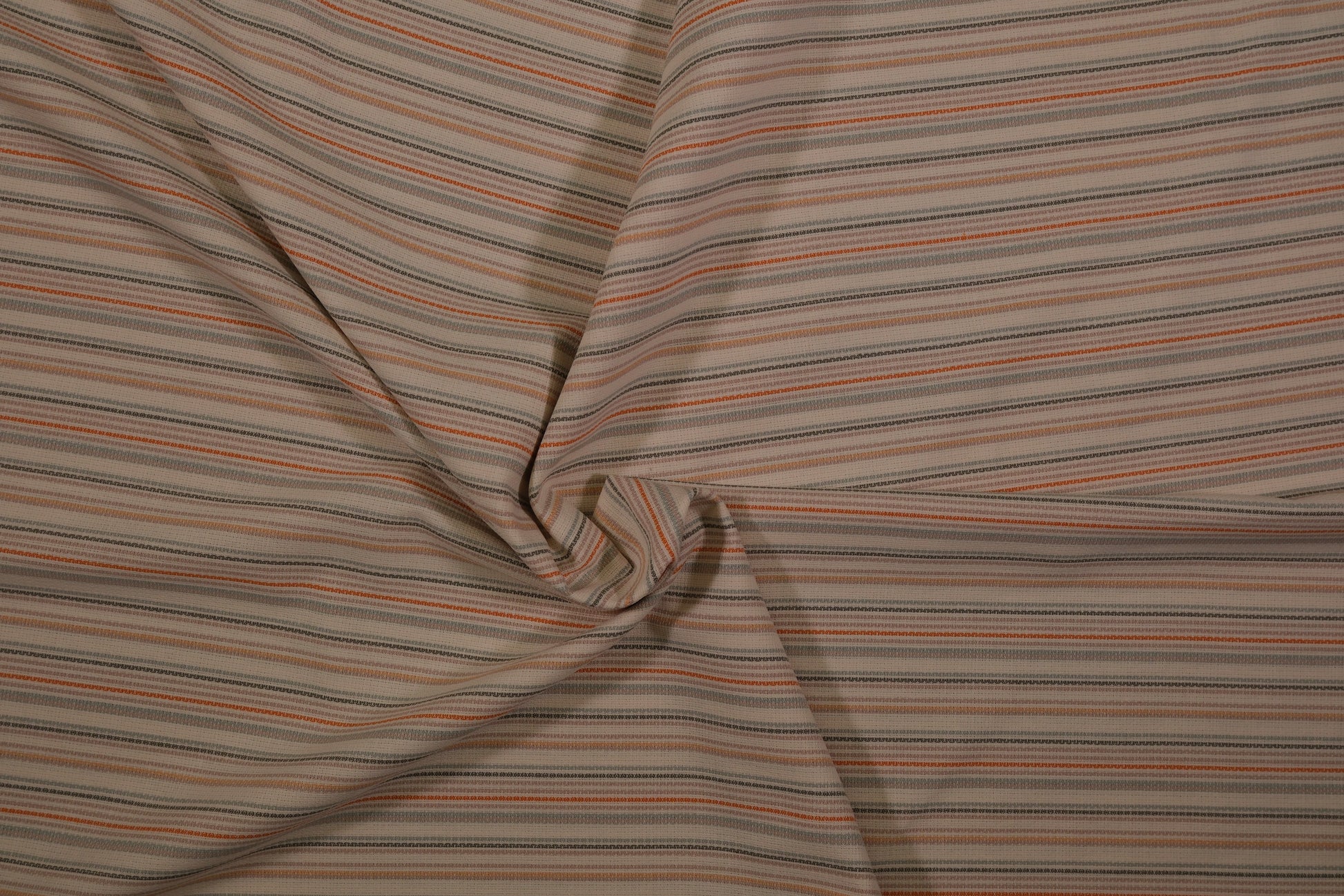 Detailansicht Baumwolldesign mit Streifen