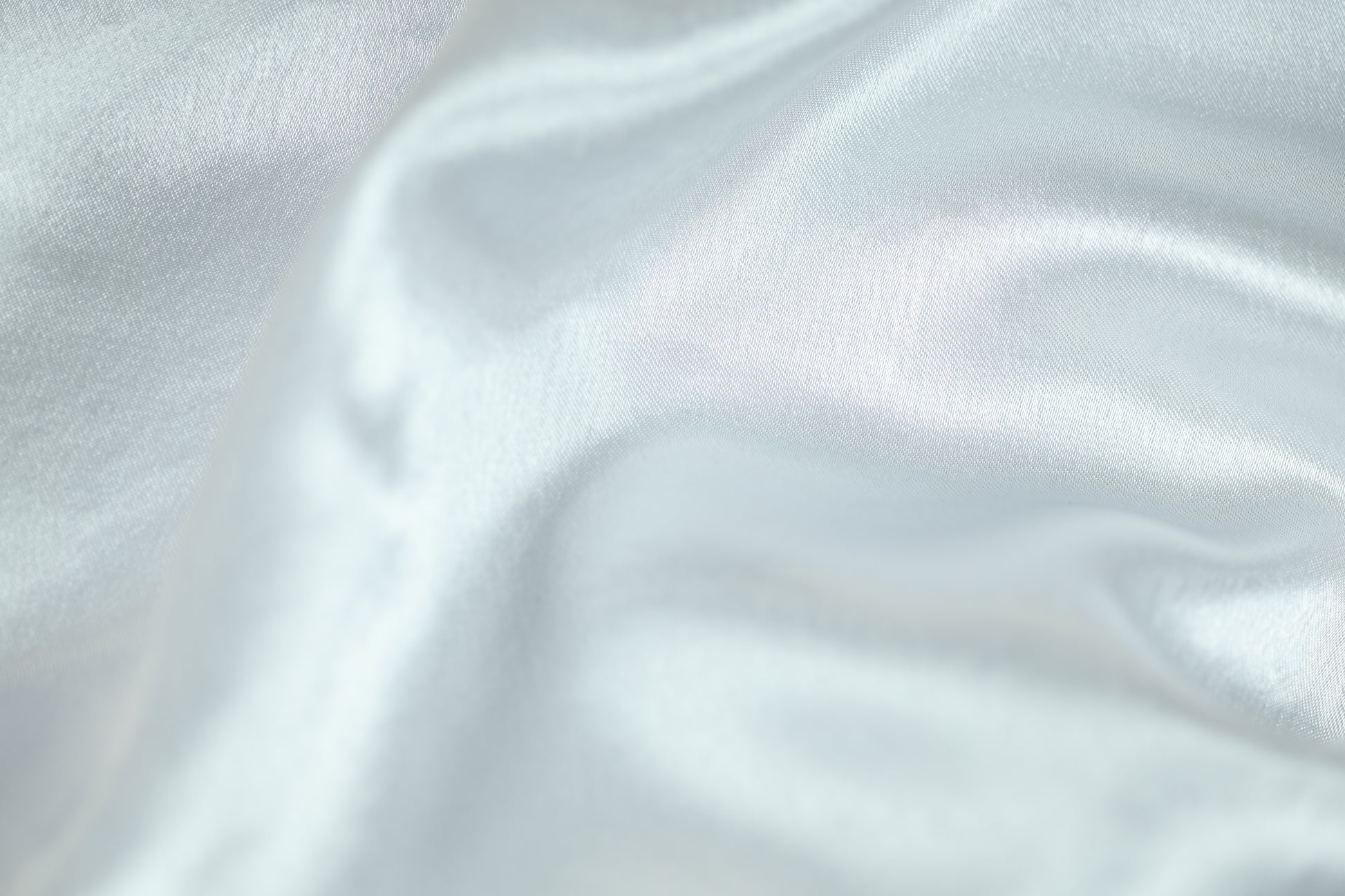 Weißer Satin Stoff für Brautmode und Dekoration