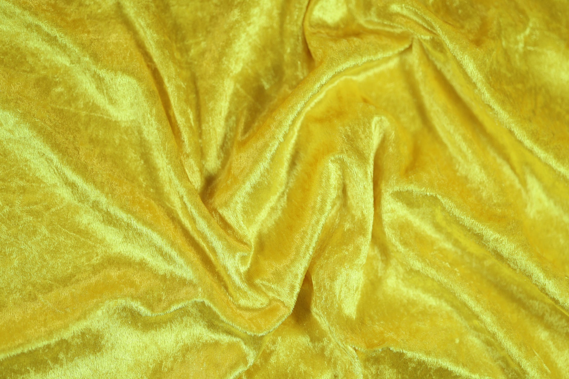Samtstoff Gelb – Strahlende Farbe & weiche Haptik