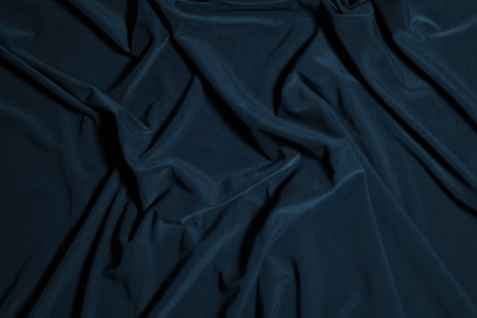 Weicher Jerseystoff in elegantem Petrolblau