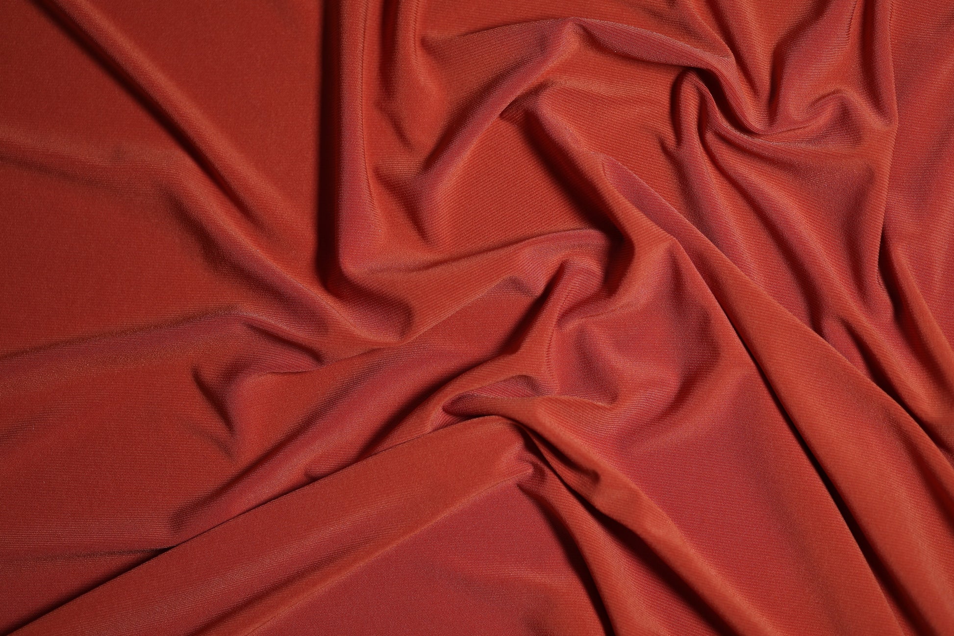 Dehnbarer Stoff in Kupfer für festliche Oberteile und elegante Kleider