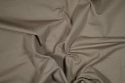 Baumwolljersey in Taupe – neutraler Stoff für moderne Mode