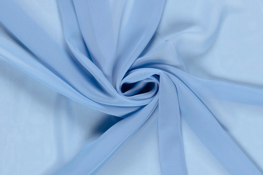Fließender Chiffonstoff in Hellblau – Leicht & halbtransparent für elegante Nähprojekte
