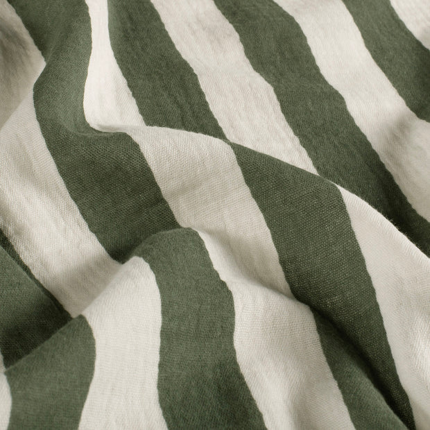 Musselin Stoff Streifen Dunkelgrün – Weicher Baumwollstoff mit Print