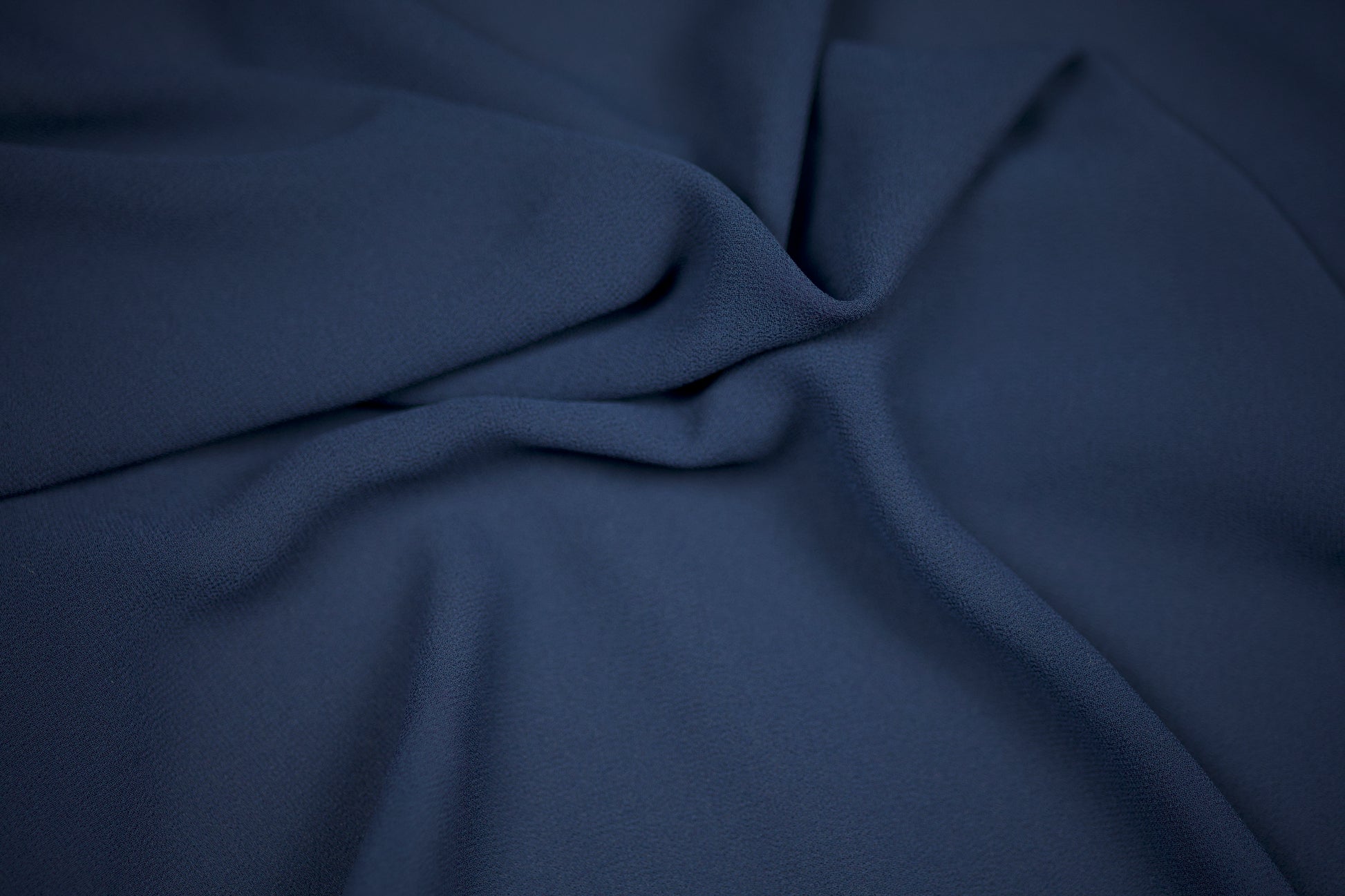 Chiffon Stoff in Marineblau – fließend & blickdicht